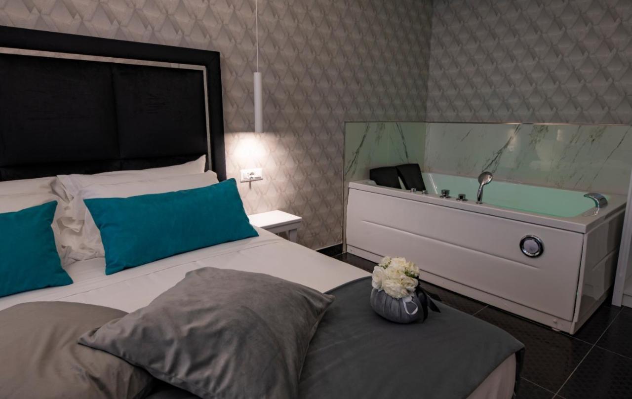 Sole Luxury Bed And Breakfast Naples Exterior photo